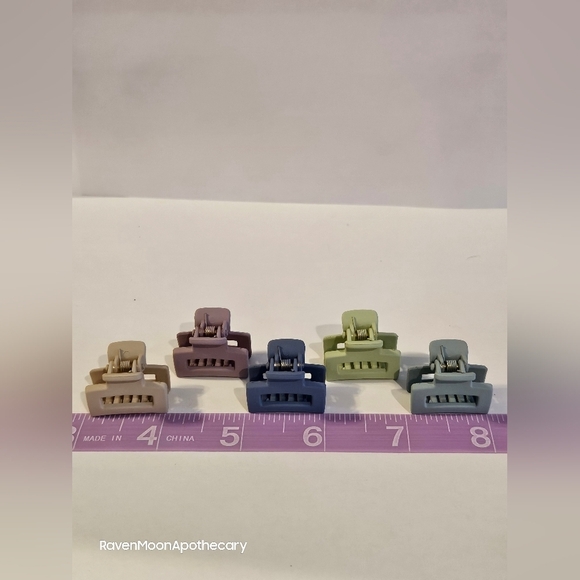New Five Mini Hair Clips 3/15$ Bundle Deal - Picture 2 of 4